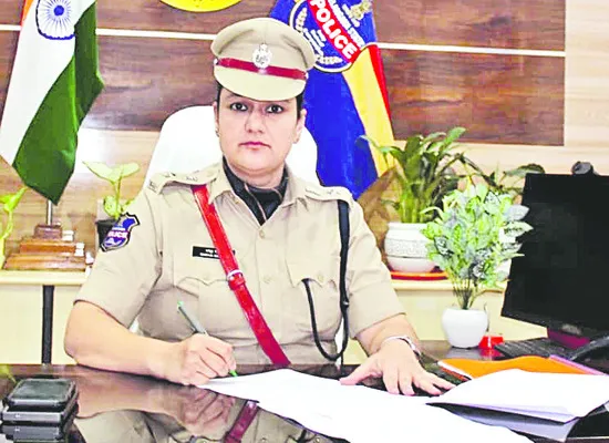 శాంతిభద్రతలకు తొలి ప్రాధాన్యం 