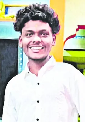 అమ్మా.. నన్ను కొడుతున్నార ని ఫోన్‌ 