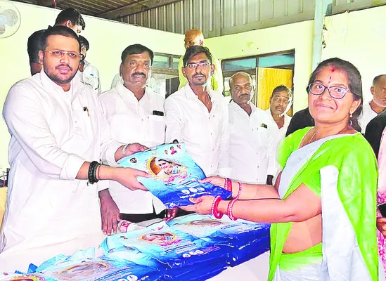 మహిళల అభ్యున్నతికి ప్రాధాన్యం