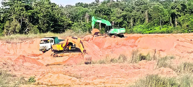 జాతర పనులకు నాణ్యతలేని ఇసుక?