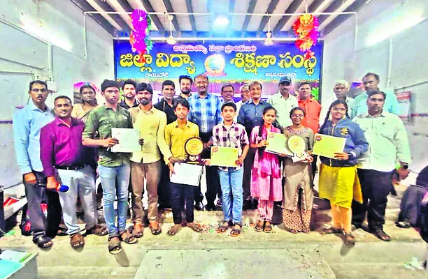 సైన్స్‌పై మక్కువ పెంచుకోవాలి 