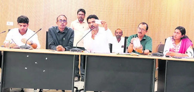 2024 కులగణన ప్రకారమే బీసీ రిజర్వేషన్లు 