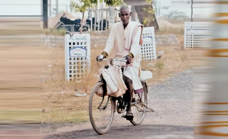 91 years old Tejawat Gania often inspiring younger generations