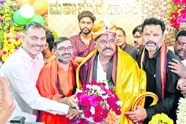 మేయర్‌గా గాదెప్ప బాధ్యతల స్వీకారం 