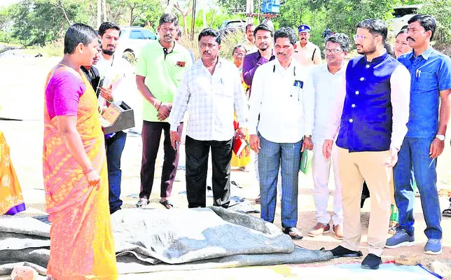 ధాన్యం కొనుగోళ్లు వేగవంతం చేయాలి
