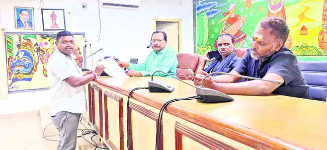 గిరిజన దర్బార్‌లో వచ్చిన  వినతులు..
