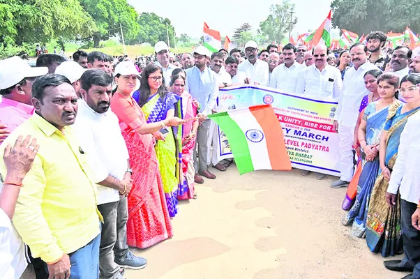 పటేల్‌ జీవితం యువతకు ఆదర్శం