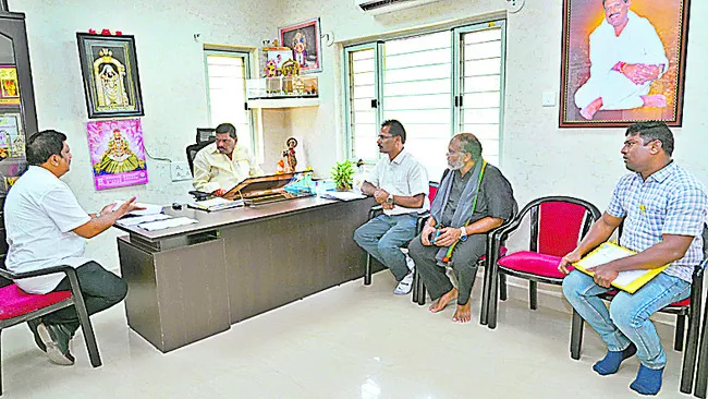 పేదలకు అత్యాధునిక వైద్యం