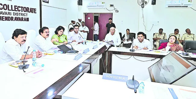 ధాన్యం చెల్లింపుల్లో జాప్యానికి అధికారులదే బాధ్యత 