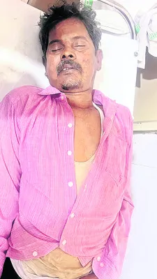 రోడ్డు ప్రమాదంలో వీఆర్‌ఏ మృతి