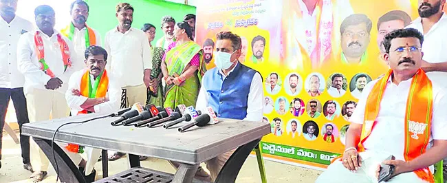 బీఆర్‌ఎస్‌తో పొత్తు ప్రసక్తే లేదు