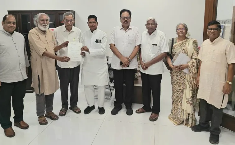 Adi Dhwani Trust seek Adivasi Museum in Hyderabad