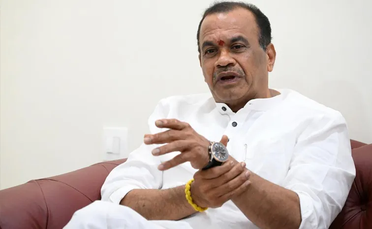 Komatireddy Venkat Reddy Objects to Punna Kailash as Nalgonda DCC Chief