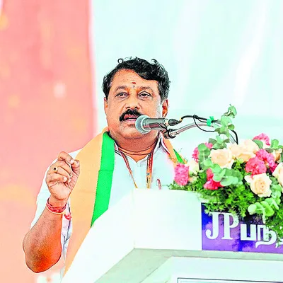 ఢిల్లీకి నైనార్‌ 
