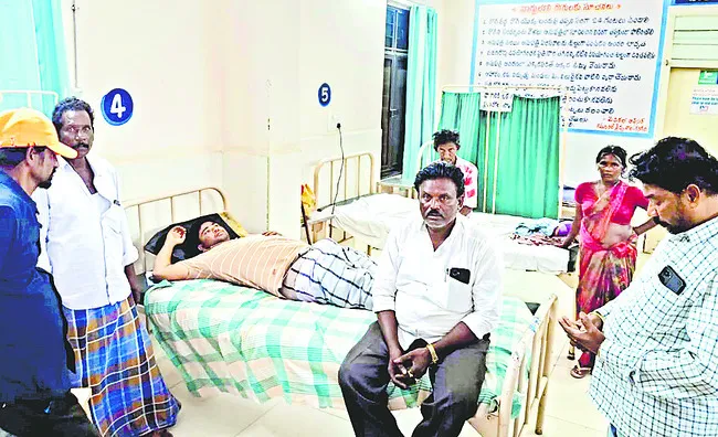 మాజీ సర్పంచ్‌ కుమారునిపై టీడీపీ వర్గీయుల దాడి 