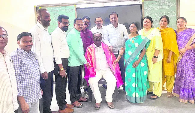 ఇంగ్లిష్‌ అభివృద్ధికి కృషి
