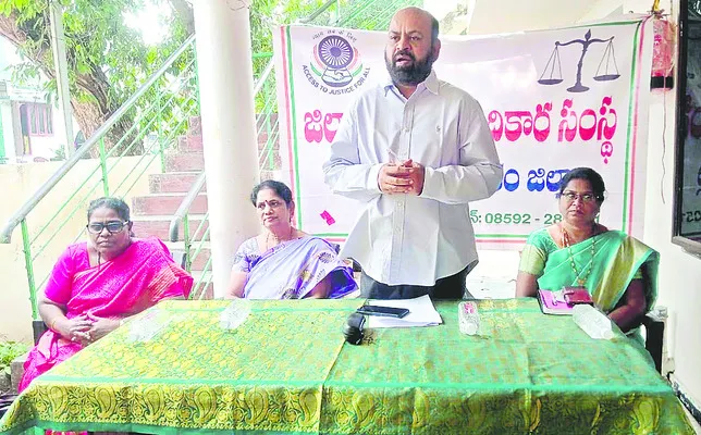 లైంగిక దాడులపై విస్తృత చర్చ జరగాలి