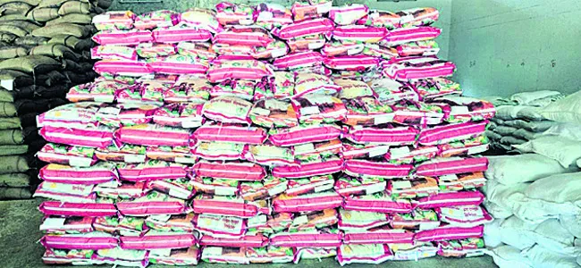 స్కూళ్లకు ఫోర్టిఫైడ్‌ రైస్‌ సరఫరా బంద్‌?