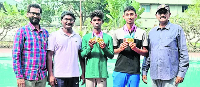 రాష్ట్రస్థాయి స్విమ్మింగ్‌ పోటీల్లో జిల్లాకు పతకాలు