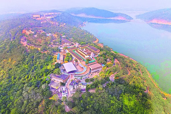 వీర్లా.. కొత్తవార్లా!