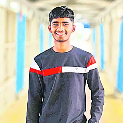 ఇంటర్‌ విద్యార్థి బలవన్మరణం