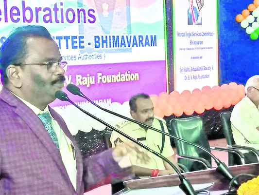 చరిత్రను మర్చిపోతే మనుగడ ప్రశ్నార్థకం 