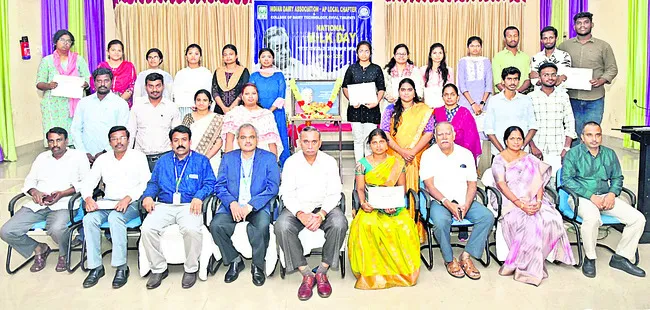 కురియన్‌ సేవలు మరువలేం 