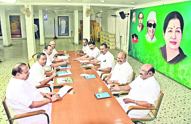 సర్వసభ్య కసరత్తుల్లో నవ నేతలు 