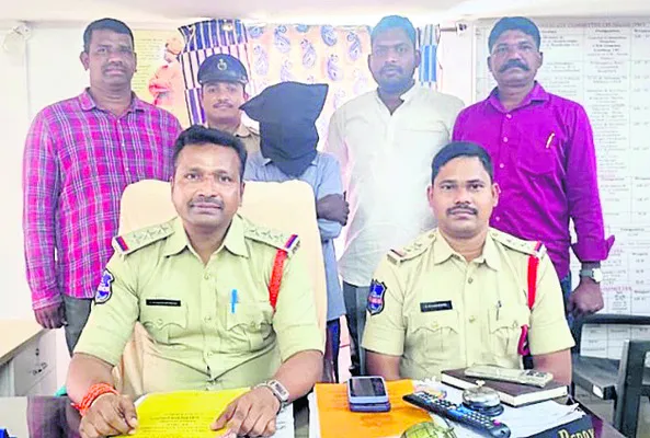 చోరీ కేసులో నిందితుడి అరెస్టు