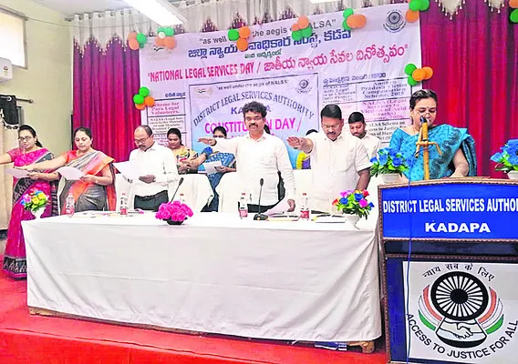 ఆధునిక వ్యవసాయ  పద్ధతులను పాటించాలి 