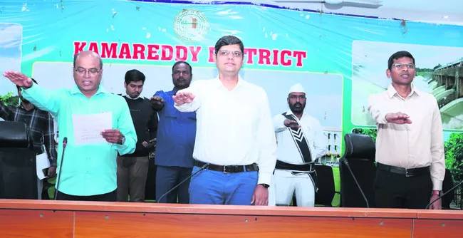 రాజ్యాంగ స్ఫూర్తిని గౌరవించాలి