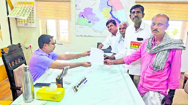 ‘లేబర్‌ కోడ్‌లను రద్దు చేయాలి’