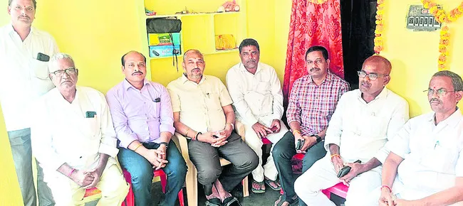 జగనన్న కాలనీలపై వివక్ష తగదు