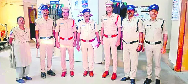 సమస్యాత్మక గ్రామాలపై ప్రత్యేక నిఘా