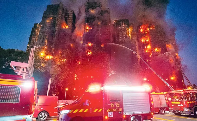 Massive Fire Multiple High Rise Towers At Wang Fuk Court In Hong Kong1