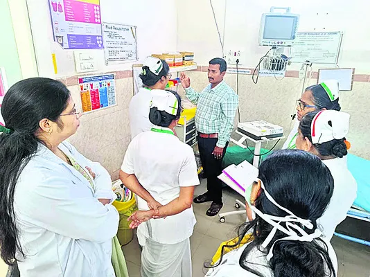 కాయకల్ప అవార్డు బృందం సందర్శన