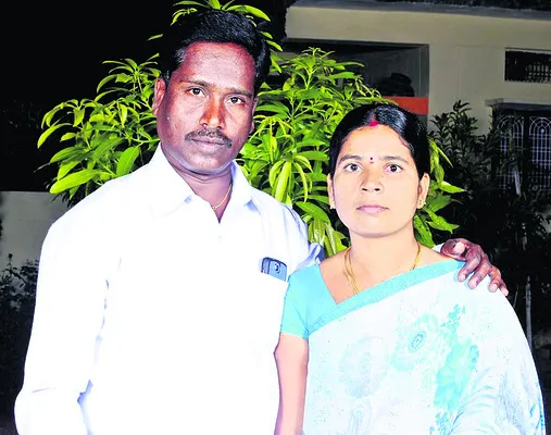 12 హామీలతో  సర్పంచ్‌ అభ్యర్థి మేనిఫెస్టో