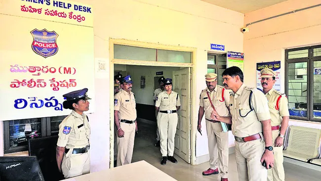 ఎన్నికల నిర్వహణలో అప్రమత్తంగా ఉండాలి