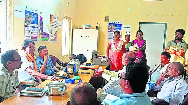 మిల్లర్లకు కొమ్ముకాయవద్దు 