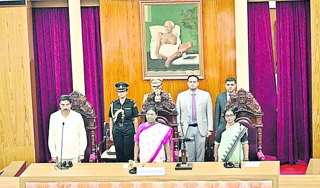 రాష్ట్ర వరపుత్రిక ద్రౌపది ముర్ము 