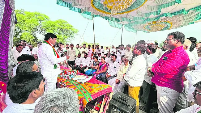 ఏకగ్రీవ పంచాయతీలకు.. 