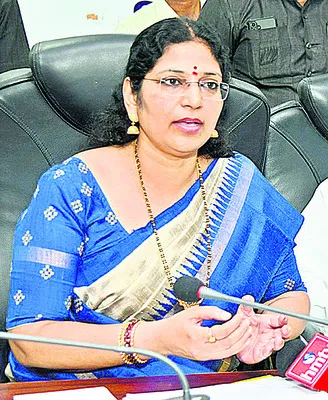 చంద్రబాబు మాటలేమయ్యాయి..?
