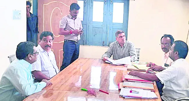 కొత్త బ్యాంకు ఖాతాలివ్వాలి