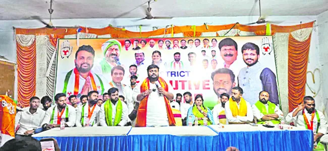 కష్టపడ్డ వారికి పదవులు