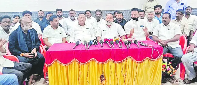 భక్తుల మనోభావాలతో ఆటలా? 