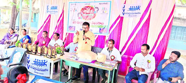 విద్యార్థులు శాస్త్రీయ అవగాహన పెంచుకోవాలి