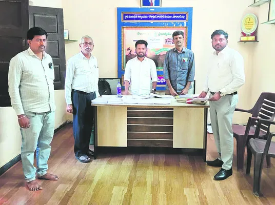 నామినేషన్‌ సజావుగా నిర్వహించాలి 