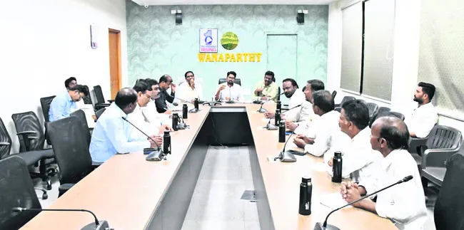 ప్రశాంత వాతావరణంలో ఎన్నికల నిర్వహణ 