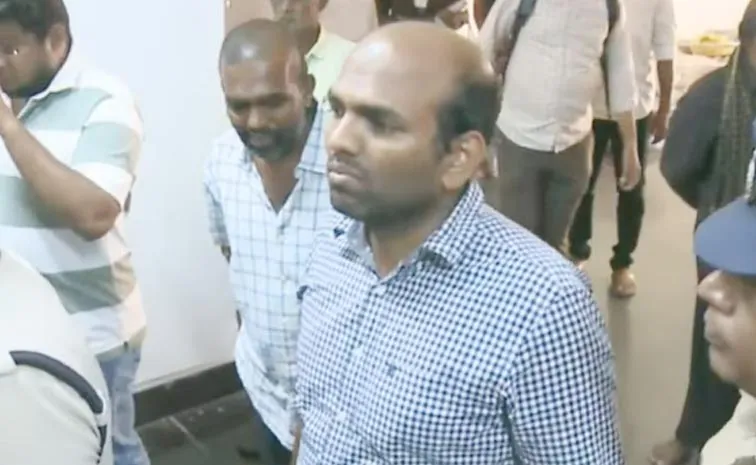 Vijayawada Court Grant Bail to NRI Baskar Reddy