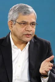 Govt of India will invest Rs 4500 cr to modernise Semi Conductor Lab